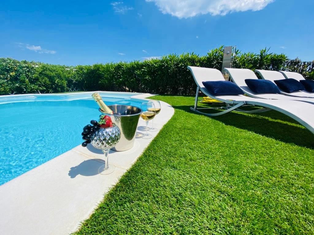 Villa Adel سان تيودورو المظهر الخارجي الصورة